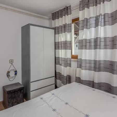 Apartment Awesome In With House Sea View Lovran