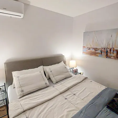 Apartment Awesome In With House Sea View *