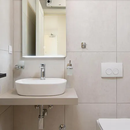 Nice Apartment In Malinska With Kitchen