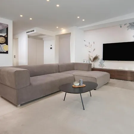 Nice Apartment In Malinska With Kitchen *