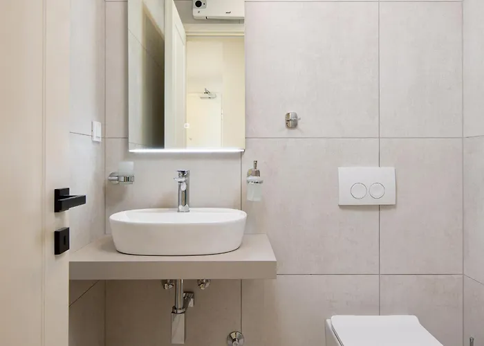 Nice Apartment In Malinska With Kitchen